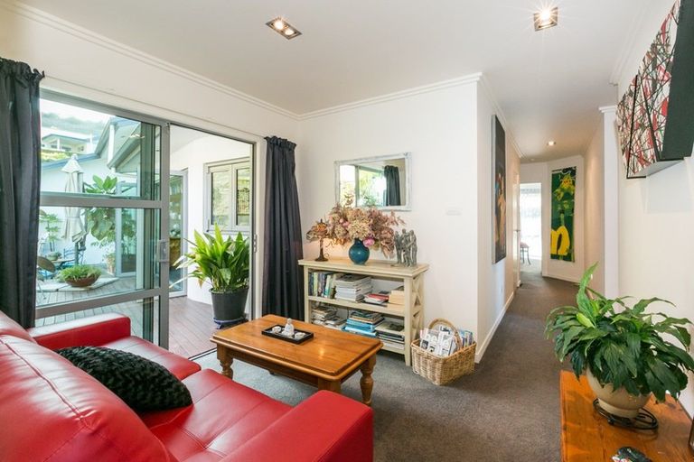 Photo of property in 116 Kent Terrace, Taradale, Napier, 4112