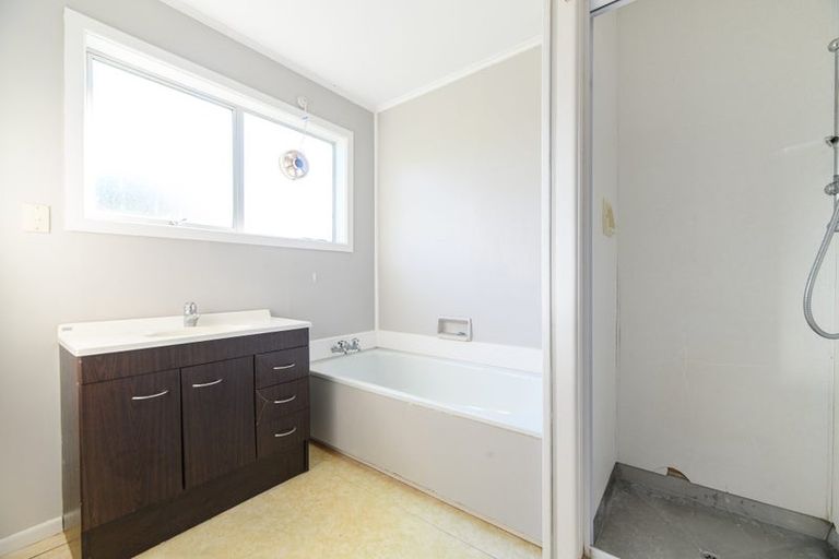 Photo of property in 15 Zita Maria Drive, Massey, Auckland, 0614