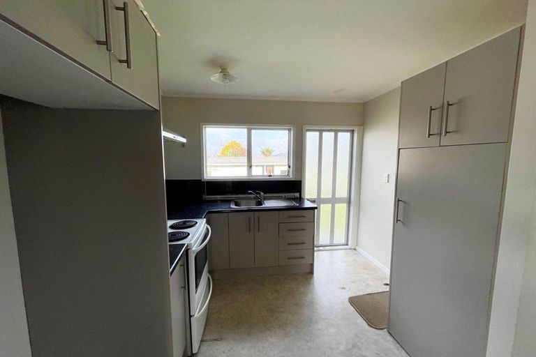 Photo of property in 15 Fleming Street, Manurewa East, Auckland, 2102