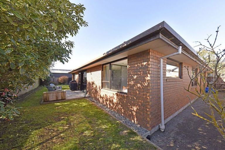 Photo of property in 4/111a Palmers Road, New Brighton, Christchurch, 8083