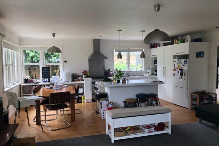 Photo of property in 24 Barrie Crescent, Silverdale, Hamilton, 3216