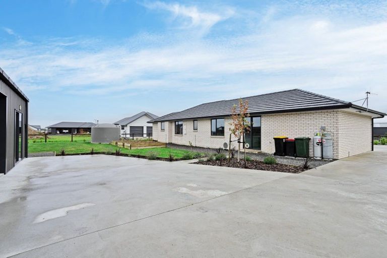 Photo of property in 12 Pegasus Place, Seaward Bush, Invercargill, 9812