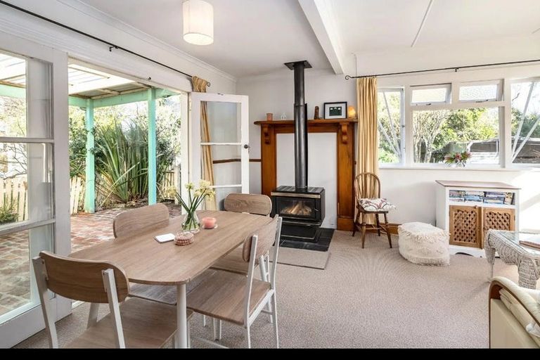 Photo of property in 138 Fitzherbert Street, Featherston, 5710