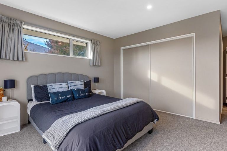 Photo of property in 18 Burnham School Road, Rolleston, 7614