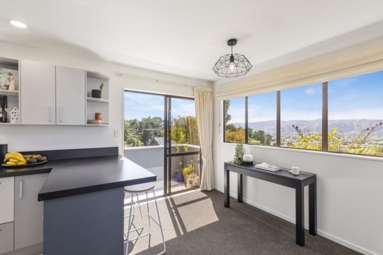 Photo of property in 6b Jacaranda Grove, Maungaraki, Lower Hutt, 5010