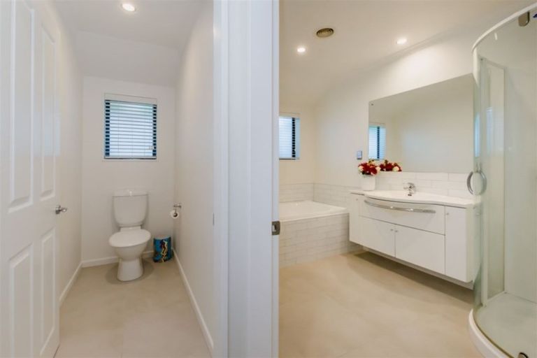 Photo of property in 44 Awatea Avenue, Paraparaumu, 5032