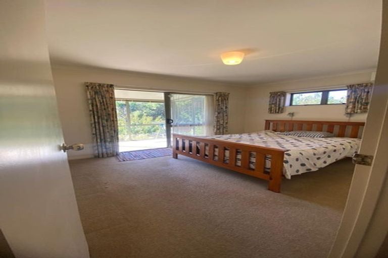 Photo of property in 10 Wheaton Place, Glen Eden, Auckland, 0602