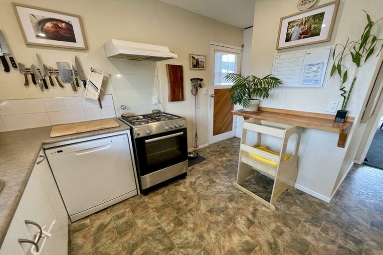 Photo of property in 53 Parkway, Wainuiomata, Lower Hutt, 5014