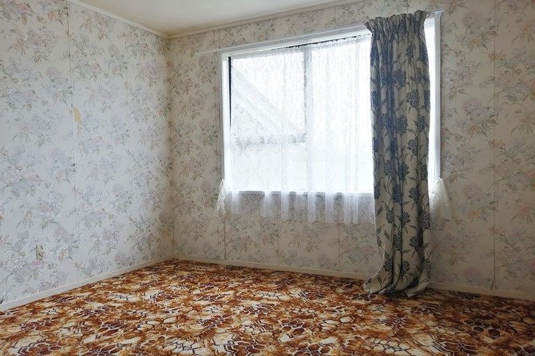 Photo of property in 39 Pemberton Avenue, Bayview, Auckland, 0629