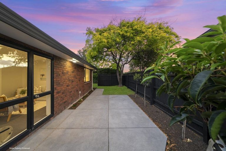 Photo of property in 1/152b Beach Road, North New Brighton, Christchurch, 8083