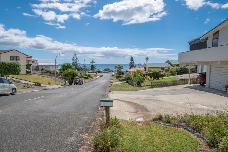 Photo of property in 36 Stratford Drive, Cable Bay, 0420
