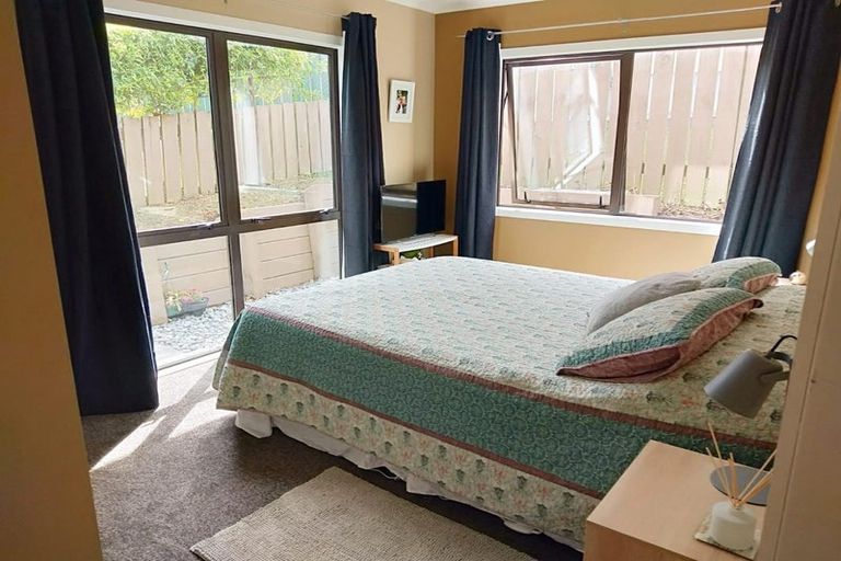 Photo of property in 7 Murchison Street, Island Bay, Wellington, 6023