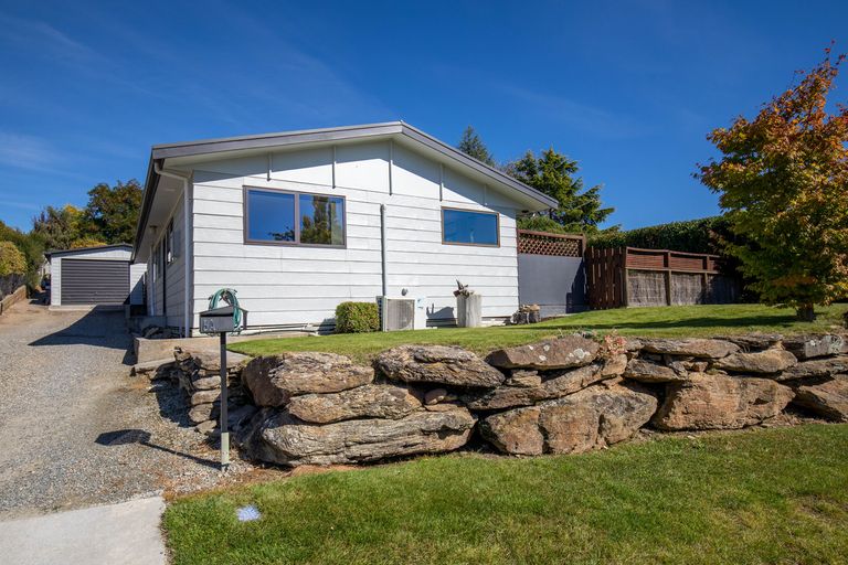 Photo of property in 6a Lanes Road, Bridge Hill, Alexandra, 9320