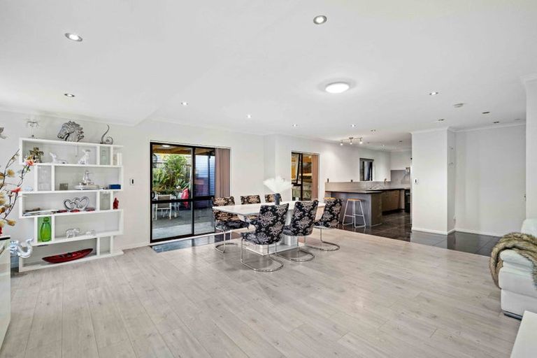 Photo of property in 46 Commissariat Road, Mount Wellington, Auckland, 1060