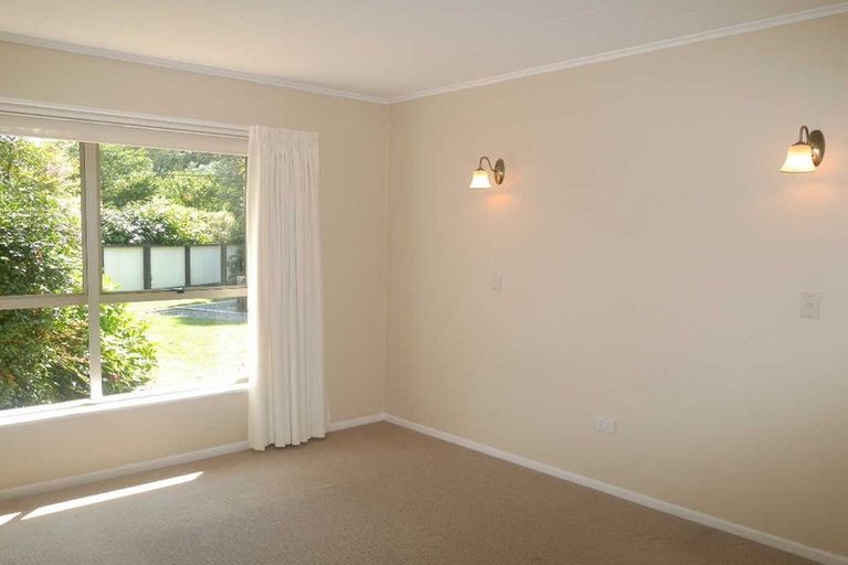 Photo of property in 9 Alexander Street, Waikanae, 5036