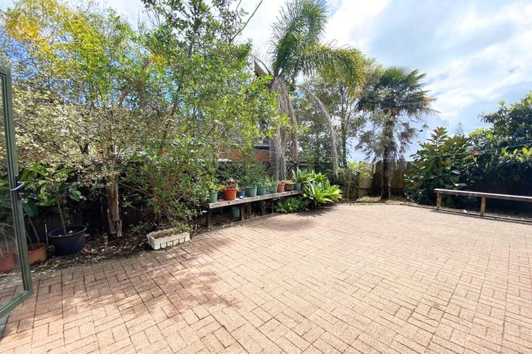 Photo of property in 27 Kona Crescent, Henderson, Auckland, 0610