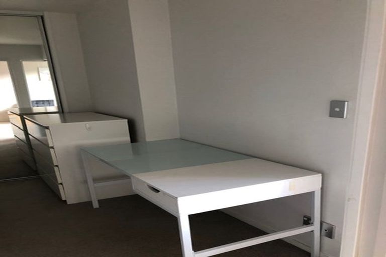 Photo of property in Shoal Haven Apartments, 112a/130 Anzac Street, Takapuna, Auckland, 0622