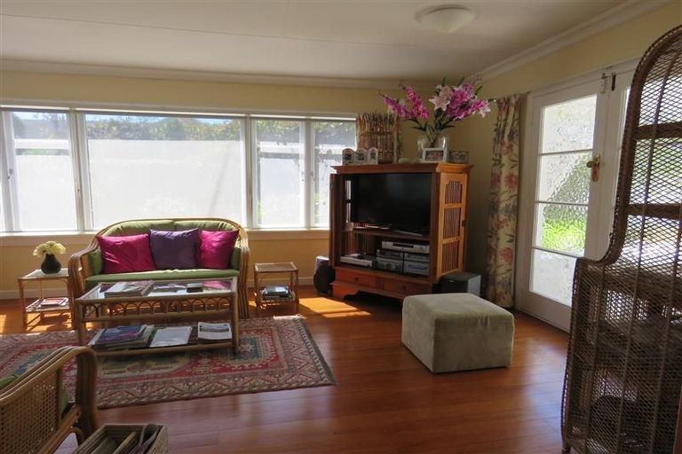 Photo of property in 41 Barrett Street, Westown, New Plymouth, 4310