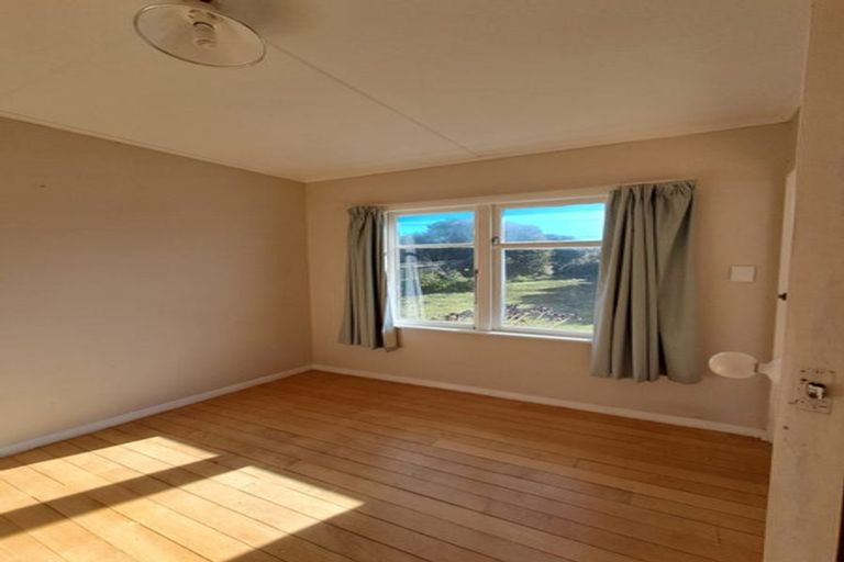 Photo of property in 20 William Street, Waikanae Beach, Waikanae, 5036