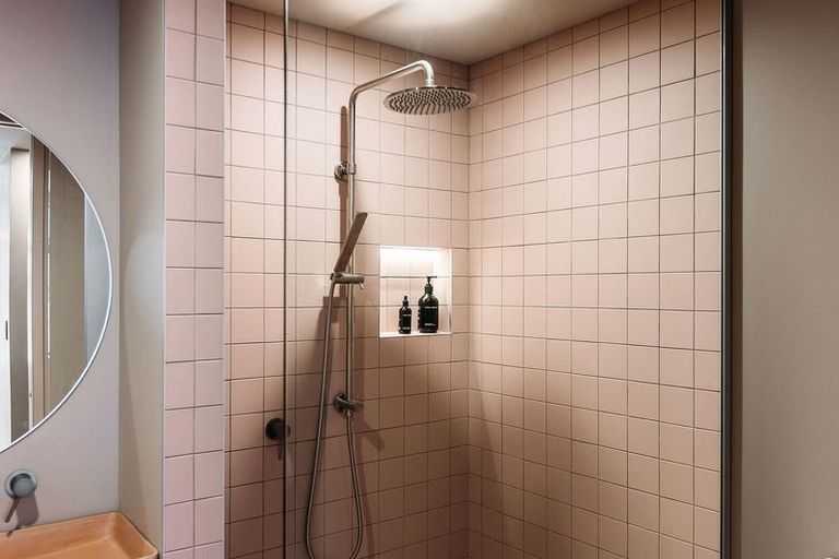 Photo of property in Rostrevor House, 130 Vivian Street, Te Aro, Wellington, 6011