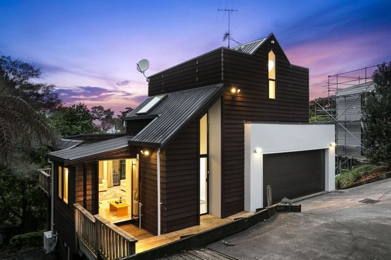 Photo of property in 2/20a Rawene Road, Birkenhead, Auckland, 0626