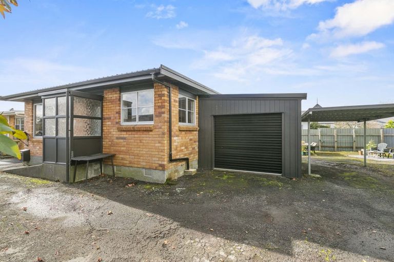 Photo of property in 3/10 Shortland Street, Lower Vogeltown, New Plymouth, 4310