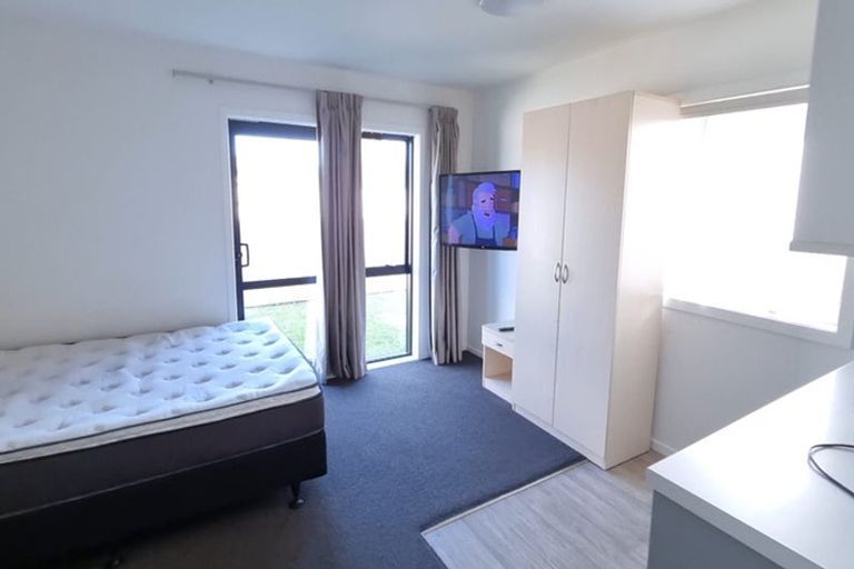 Photo of property in 2/42a Carruth Road, Papatoetoe, Auckland, 2025