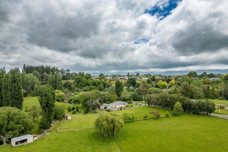 Photo of property in 36 Riverdale Road, Dannevirke, 4930