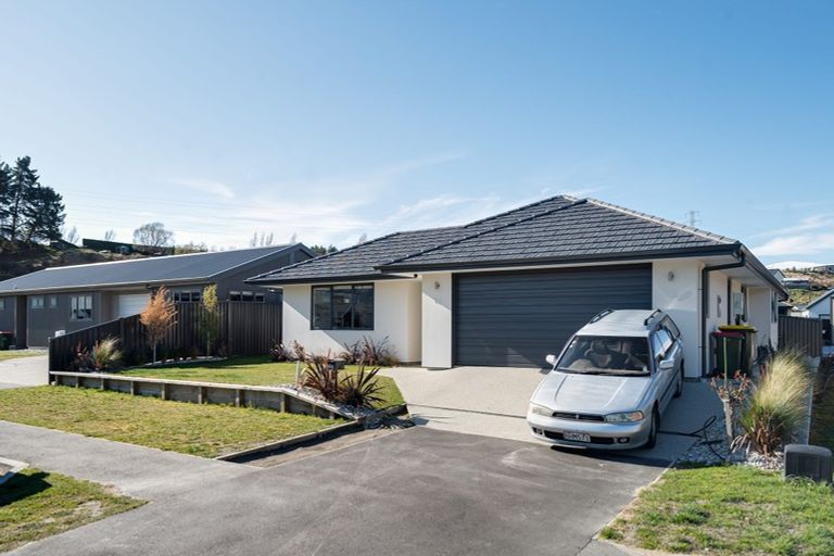 Photo of property in 66 Toni's Terrace, Lower Shotover, Queenstown, 9304
