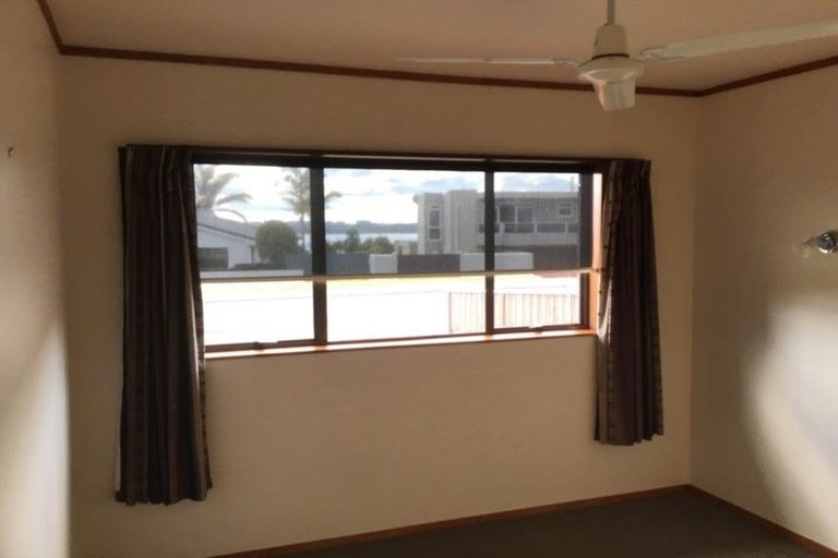 Photo of property in 16a Myrtle Drive, Omokoroa, 3114