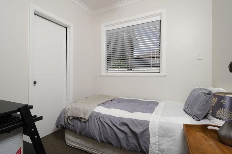 Photo of property in 12c Rosier Road, Glen Eden, Auckland, 0602