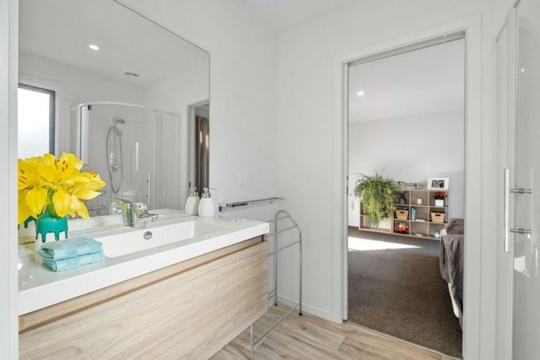 Photo of property in 22 Regent Street, Devonport, Auckland, 0624