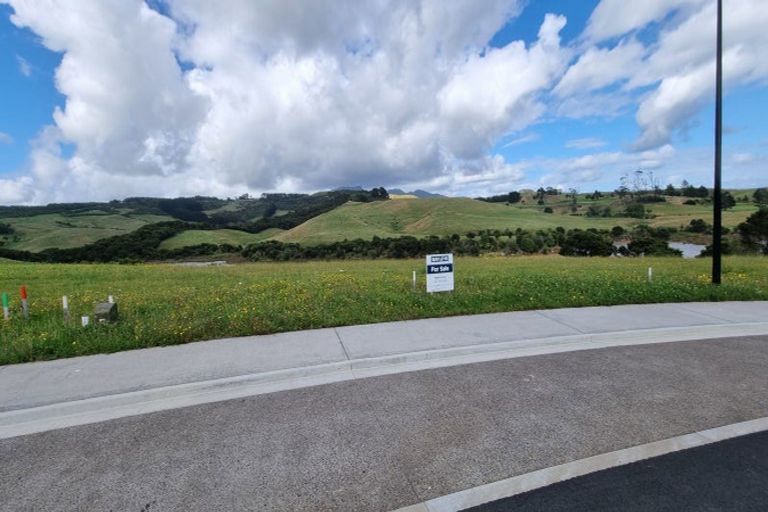 Photo of property in 76 Omahina Street, Raglan, 3225