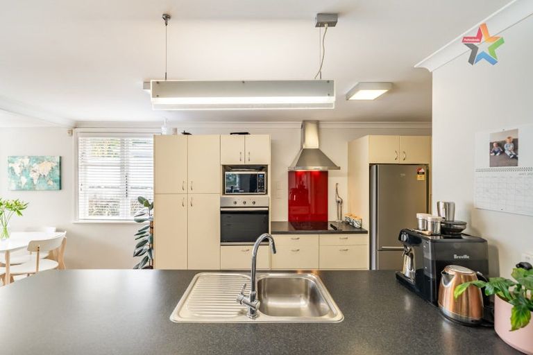 Photo of property in 1 Waldie Grove, Avalon, Lower Hutt, 5011