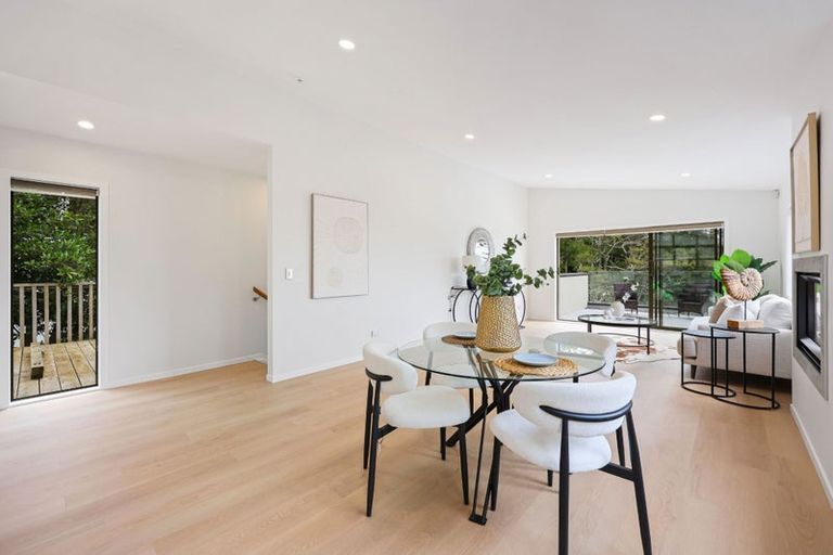 Photo of property in 40a Verran Road, Birkdale, Auckland, 0626
