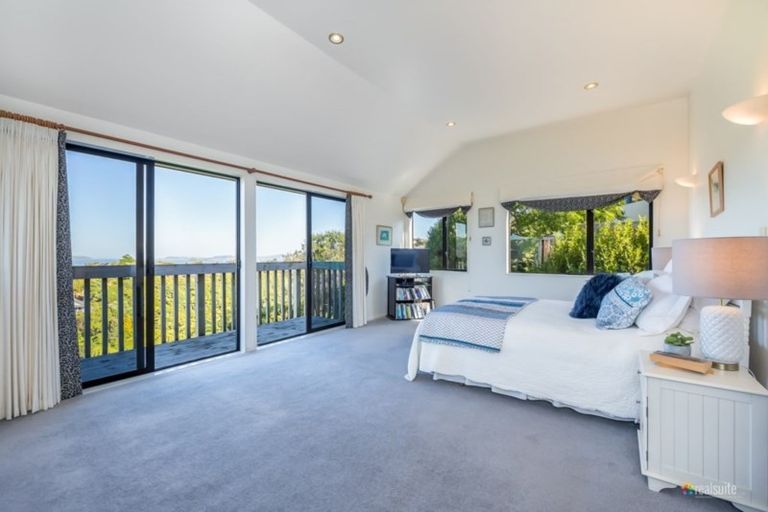 Photo of property in 6 Avonlea Grove, Belmont, Lower Hutt, 5010