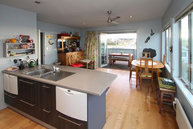 Photo of property in 8a Magdala Street, Kakanui, Oamaru, 9495