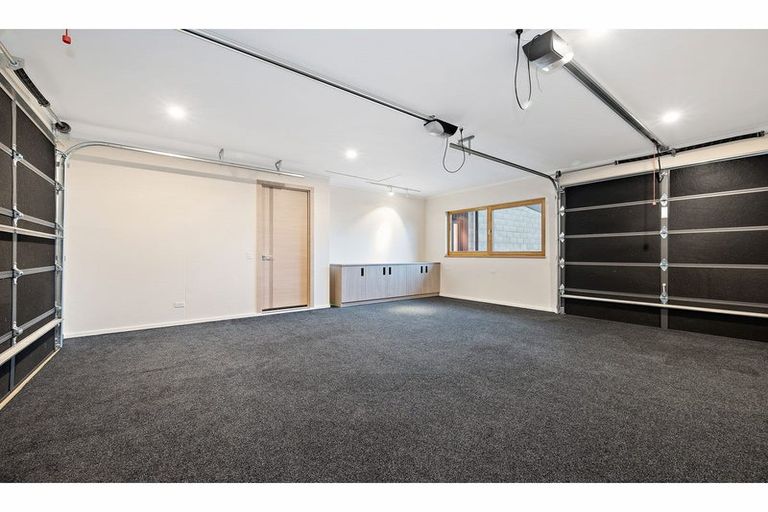 Photo of property in 6 Sowerby Place, Richmond Hill, Christchurch, 8081