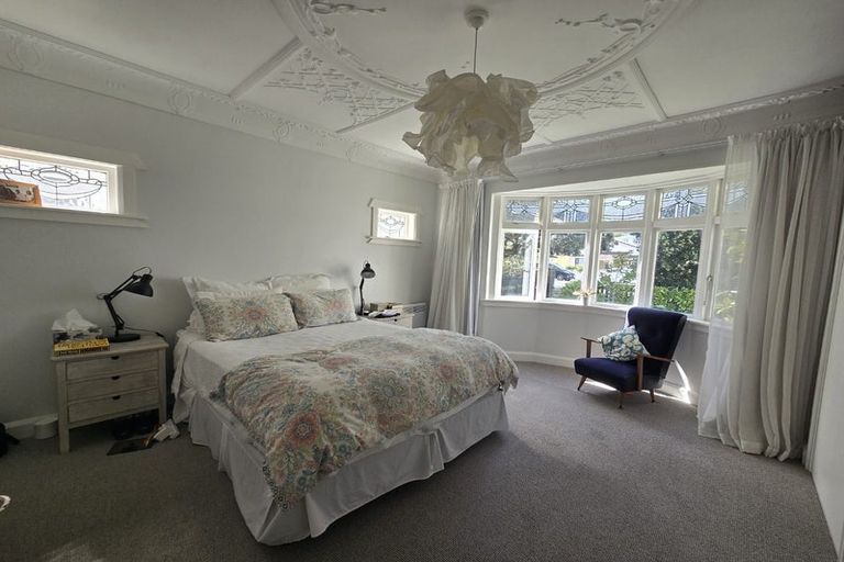 Photo of property in 202 The Parade, Island Bay, Wellington, 6023