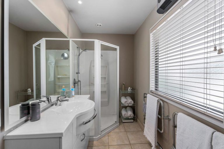 Photo of property in 10 Premier Place, Arrowtown, 9302