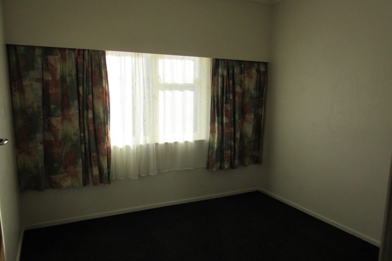 Photo of property in 122 Yule Street, Lyall Bay, Wellington, 6022