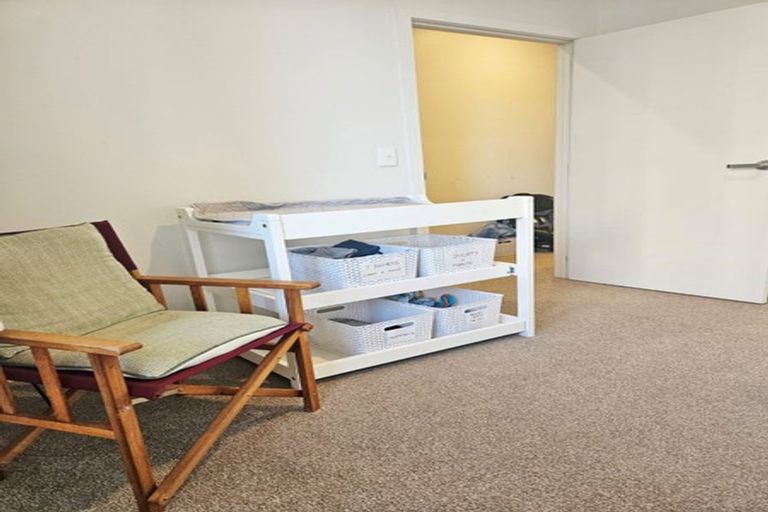 Photo of property in 4 Ceramic Lane, New Lynn, Auckland, 0600