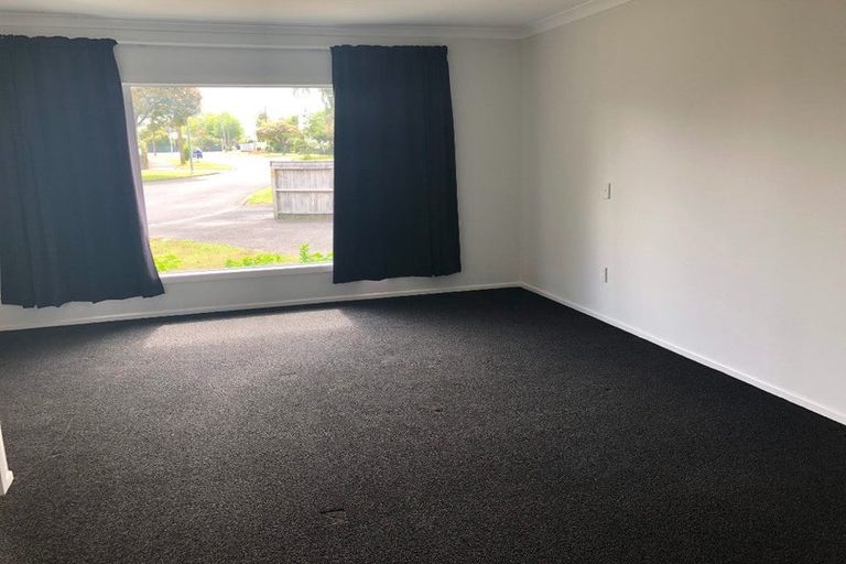Photo of property in 11 Moncrieff Avenue, Fairfield, Hamilton, 3214
