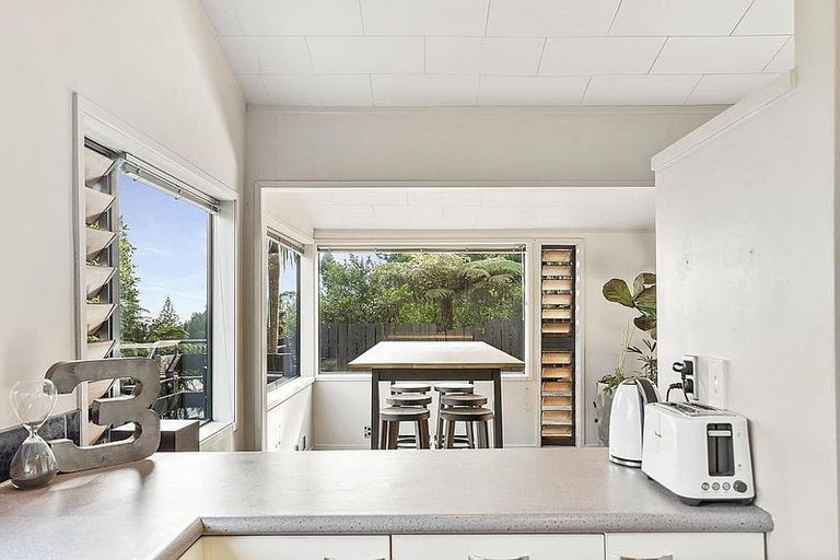 Photo of property in 395 Titirangi Road, Titirangi, Auckland, 0604