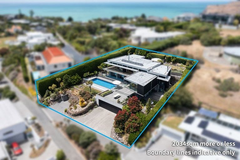 Photo of property in 7 Scarborough Fare, Scarborough, Christchurch, 8081