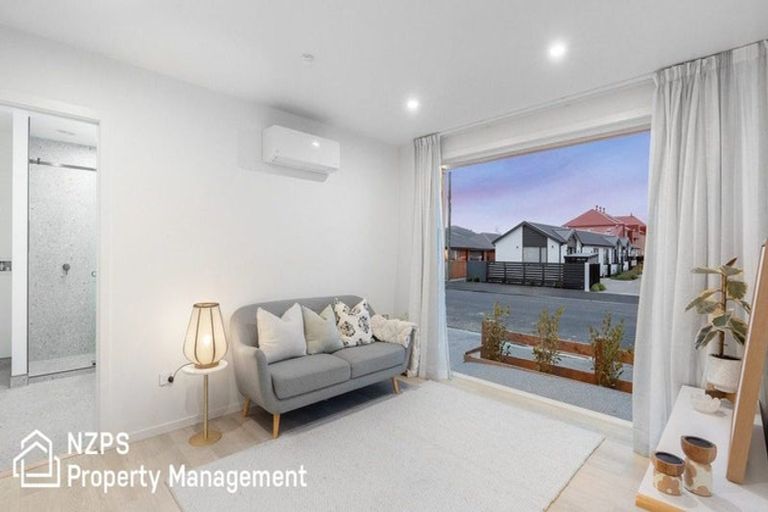 Photo of property in 1/21 Church Street, Devonport, Auckland, 0624