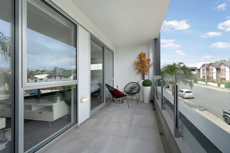 Photo of property in 105/17 Link Crescent, Stanmore Bay, Whangaparaoa, 0932