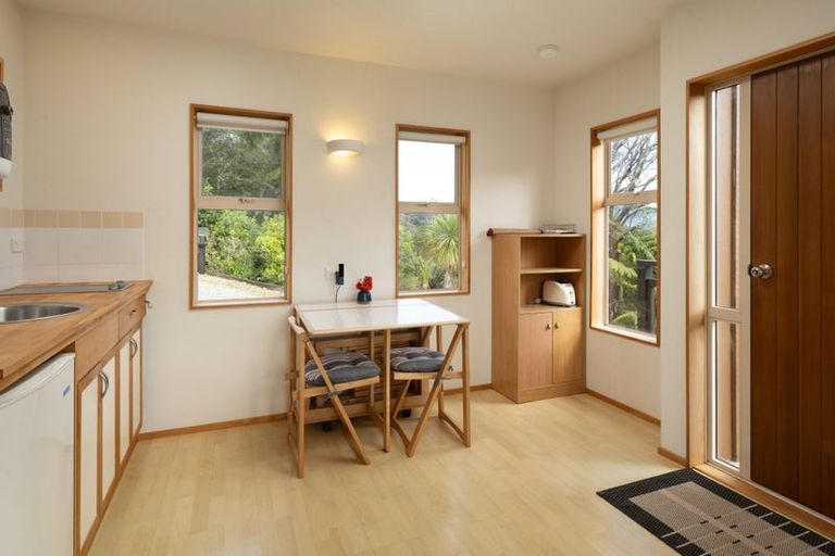 Photo of property in 19 St Omer Road, Saint Omer, Picton, 7282