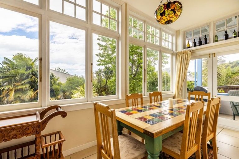 Photo of property in 16 Richmond Avenue, Nelson South, Nelson, 7010