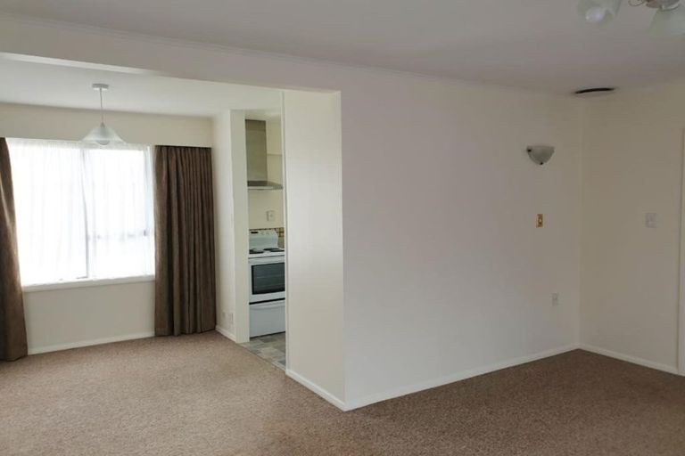 Photo of property in 12 Tui Grove, Elderslea, Upper Hutt, 5018